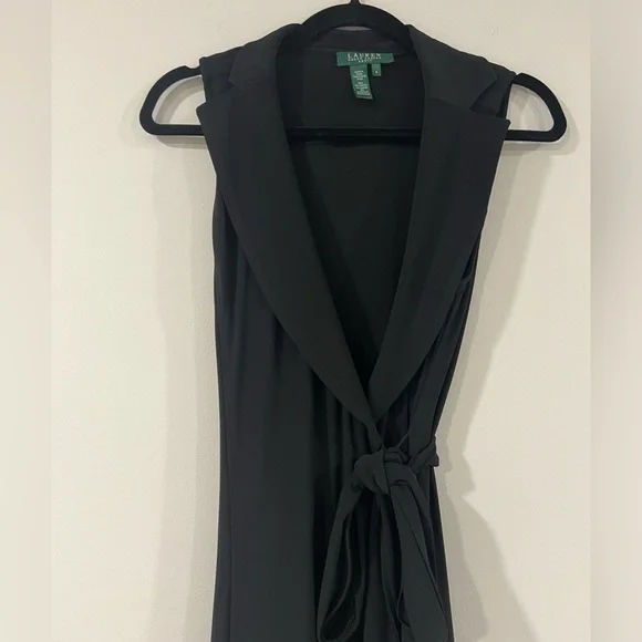 Lauren Ralph Lauren Women's Collared Sleeveless Wrap Dress
Cocktail Black Size 6 - Picture 2 of 4